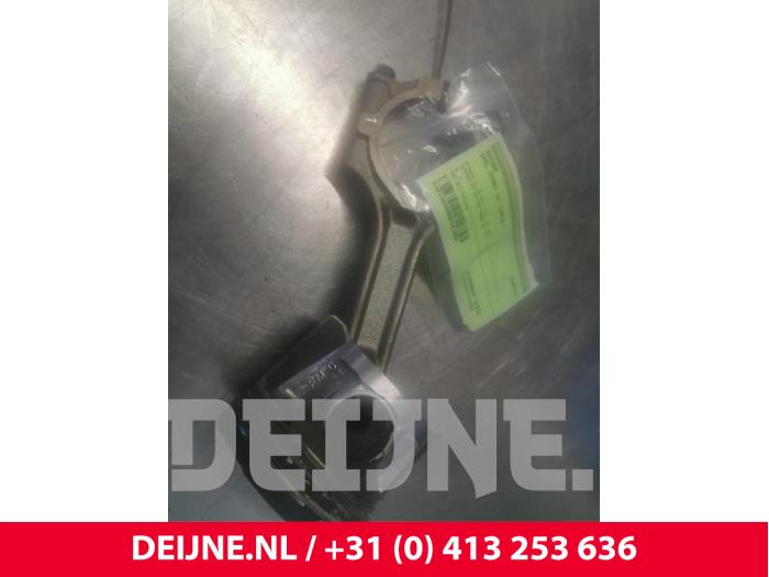 Gebruikte Zuiger Opel Combo 1.6 CDTI 16V Prijs € 90,75 Inclusief btw aangeboden door van Deijne Onderdelen Uden B.V.