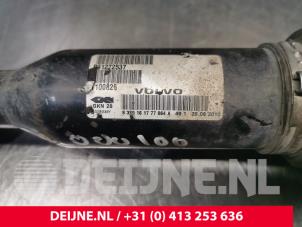 Volvo XC70 Aandrijfas rechts-voor O141610 foto 3