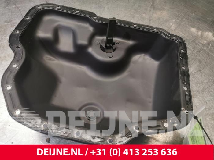 Gebruikte Carterpan Volkswagen Touareg (7LA/7L6) 3.0 TDI V6 24V Prijs € 50,00 Margeregeling aangeboden door van Deijne Onderdelen Uden B.V.