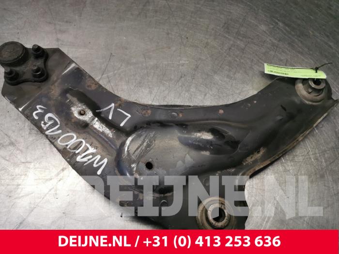 Opel Vivaro Querlenker unten links vorne O141762