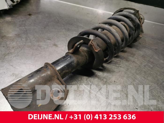 Opel Vivaro Stoßdämpferstrebe rechts vorne O141763