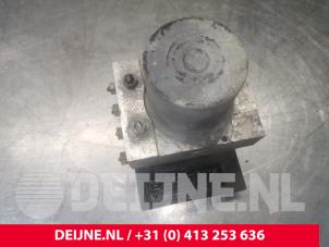 Mercedes Vito ABS Pomp O141788 foto 3