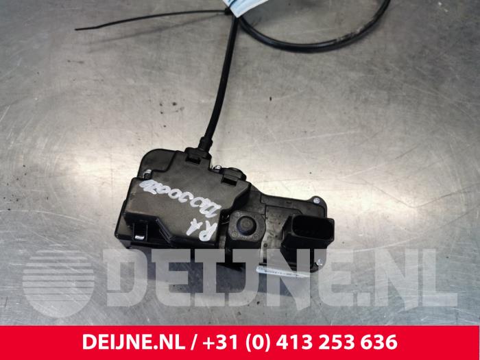 Tesla Model S Türschlossmechanik 4-türig rechts hinten O141810