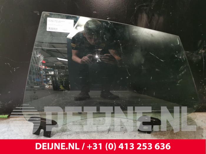 Tesla Model S Türscheibe 4-türig links hinten O141833