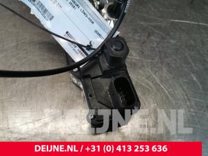 Tesla Model S Deurslot Mechaniek 4Deurs links-voor O141838 foto 2