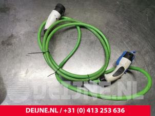 Tesla Model S Ladekabel Elektro-auto O141844 foto 3