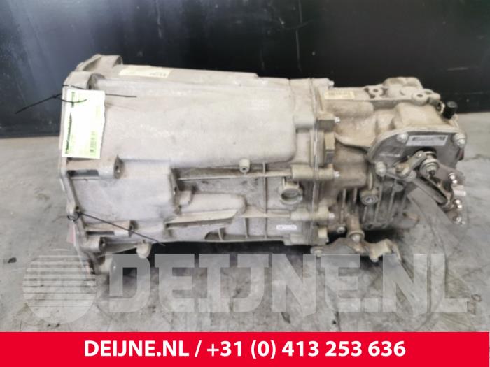 Volkswagen Crafter Getriebe O141874