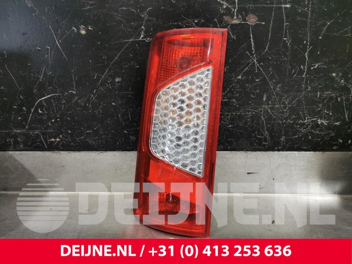 Ford Transit Connect Achterlicht links O141880