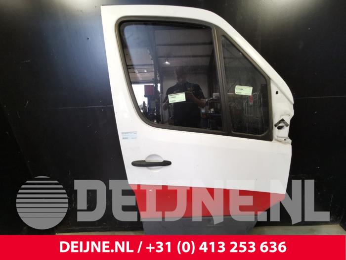 Mercedes Sprinter Door 2-door, right O142109