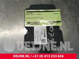 Gebruikte ABS Pomp Volvo XC40 (XZ) 1.5 T5 Plug-in Hybrid 16V Prijs € 275,00 Margeregeling aangeboden door van Deijne Onderdelen Uden B.V.