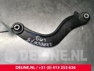 Gebruikte Draagarm boven links-achter Volvo XC40 (XZ) 1.5 T5 Plug-in Hybrid 16V Prijs € 40,00 Margeregeling aangeboden door van Deijne Onderdelen Uden B.V.