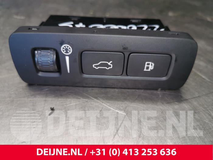 Volvo XC40 Cockpit dimmer O142211