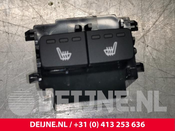 Volvo XC40 Seat heating switch O142213