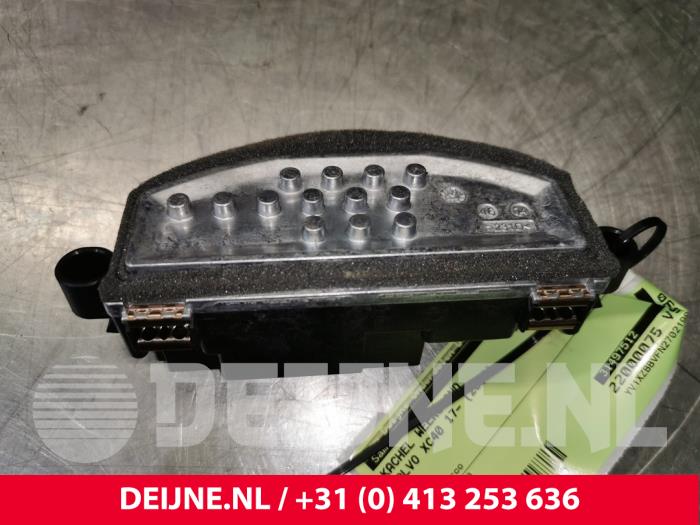 Volvo XC40 Kachel Weerstand O142239