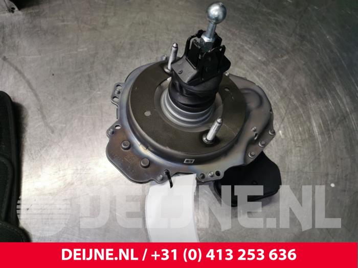 Gebruikte Rembol Volvo XC40 (XZ) 1.5 T5 Plug-in Hybrid 16V Prijs € 400,00 Margeregeling aangeboden door van Deijne Onderdelen Uden B.V.