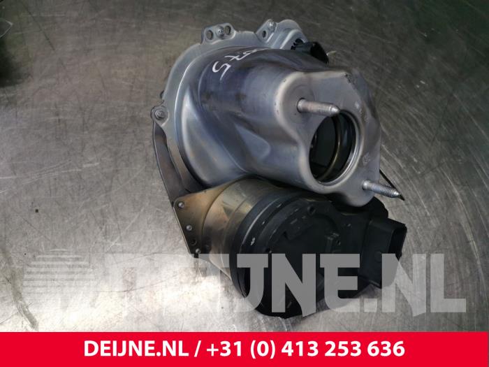 Rembol van een Volvo XC40 (XZ) 1.5 T5 Plug-in Hybrid 16V 2022