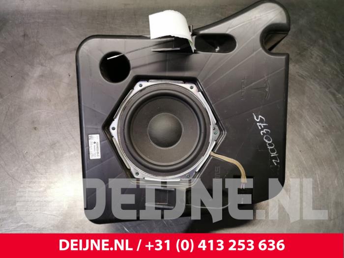 Tesla Model S Subwoofer O142300