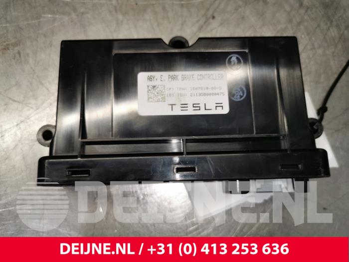 Tesla Model S Handbremse Modul O142302