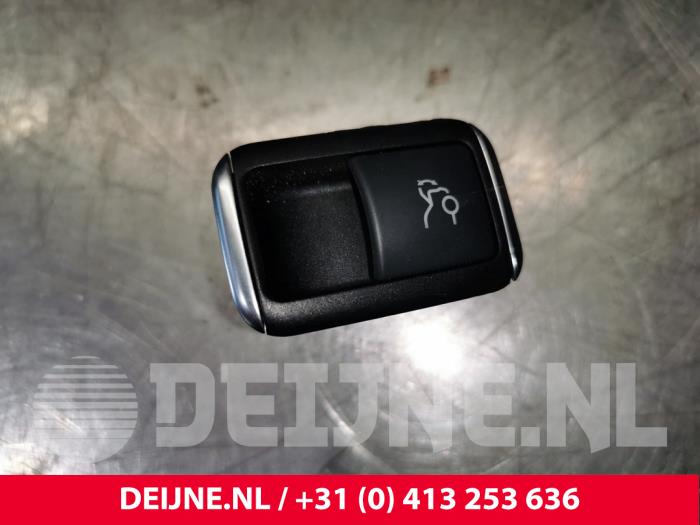 Tesla Model S Schakelaar achterklep O142305