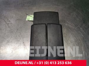 Tesla Model S Armrest O142321 photo 2
