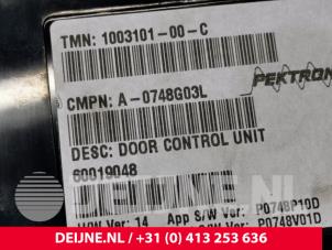 Tesla Model S Centrale Deurvergrendelings Module O142380 foto 3