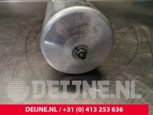 Tesla Model S Air reservoir O142408 photo 3
