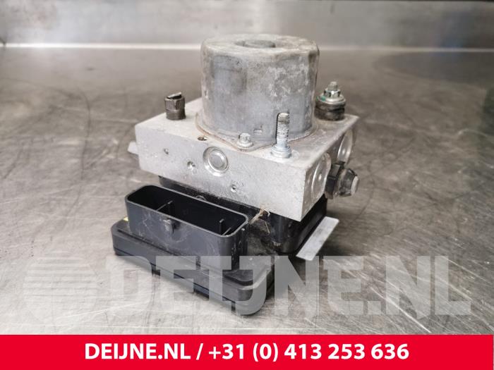 Tesla Model S ABS Pumpe O142410