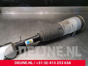 Gebruikte Voorpoot links Tesla Model S Prijs € 363,00 Inclusief btw aangeboden door van Deijne Onderdelen Uden B.V.