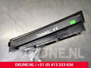 Skoda Kodiaq Door strip O142437 photo 2