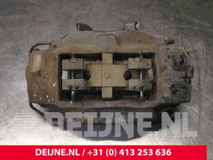 Tesla Model S Bremszange rechts vorne O142444 foto 2