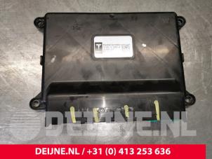 Tesla Model S Heater computer O142493 photo 2