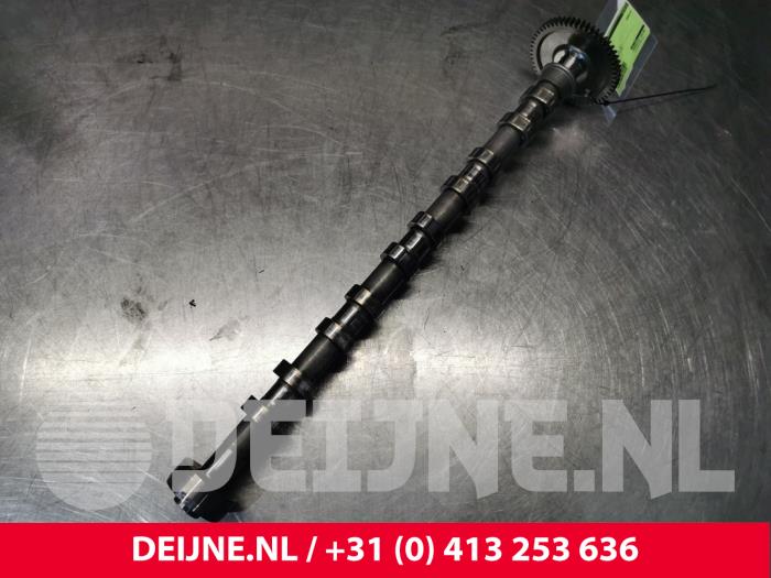 Gebruikte Nokkenas Volvo V70 (BW) 2.4 D5 20V 205 Prijs € 150,00 Margeregeling aangeboden door van Deijne Onderdelen Uden B.V.