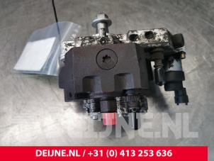 Opel Vivaro Mechanical fuel pump O142647 photo 2