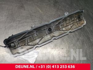 Opel Vivaro Kleppendeksel O142648 foto 2