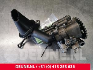 Gebruikte Oliepomp Ford Transit Custom 2.2 TDCi 16V FWD Prijs € 60,50 Inclusief btw aangeboden door van Deijne Onderdelen Uden B.V.