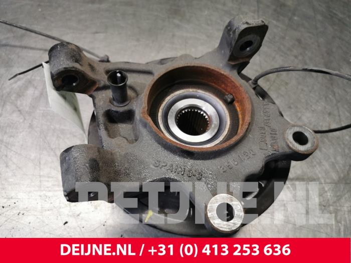 Mercedes Vito Achsschenkel rechts hinten O142862