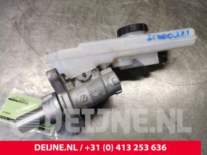 Tesla Model 3 Master cylinder O142882 photo 3