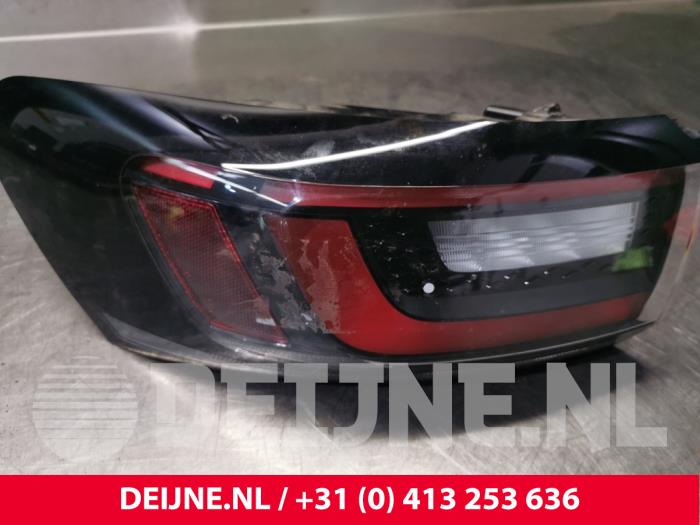 Volkswagen ID.4 Taillight, left O142900