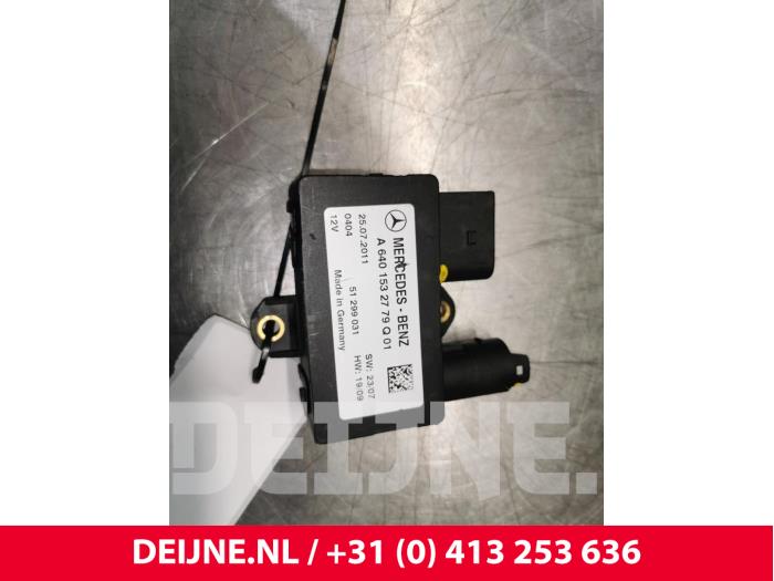 Mercedes A-Klasse Glow plug relay O143034