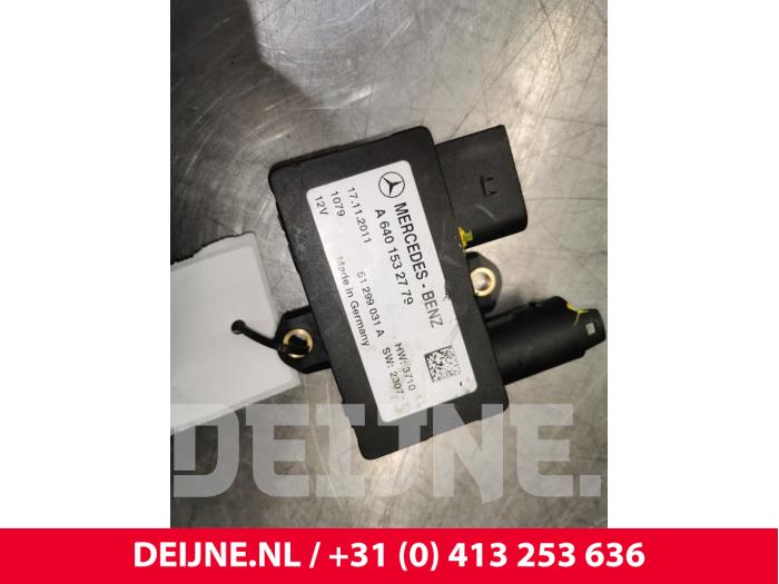 Mercedes A-Klasse Glow plug relay O143044