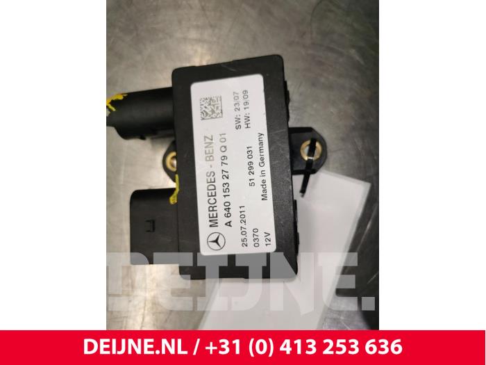 Mercedes A-Klasse Glow plug relay O143046