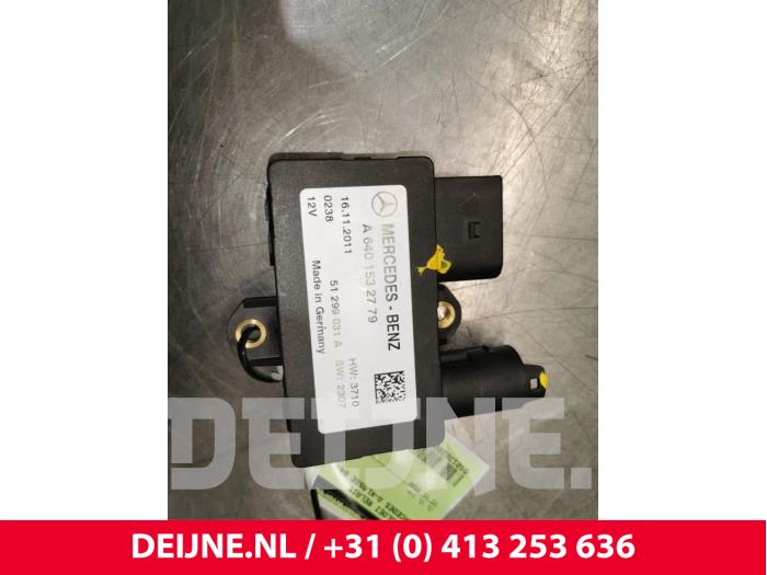 Mercedes A-Klasse Glow plug relay O143055