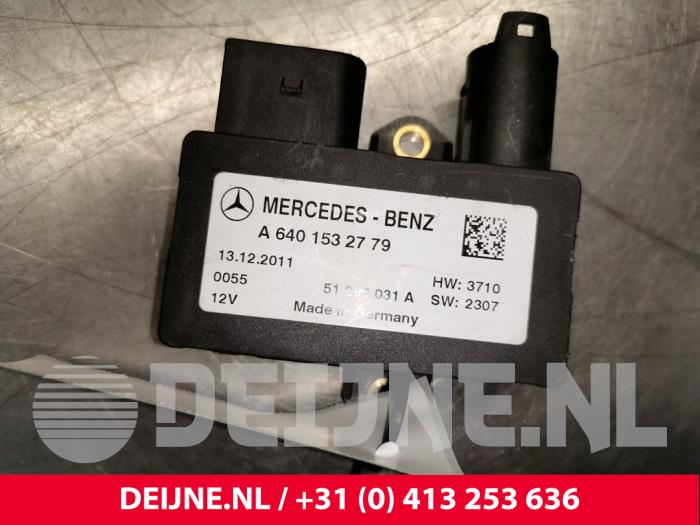 Mercedes A-Klasse Glow plug relay O143059