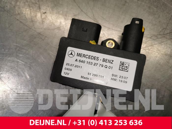 Mercedes B-Klasse Glow plug relay O143067