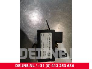 Mercedes B-Klasse Vorglührelais O143082 foto 2