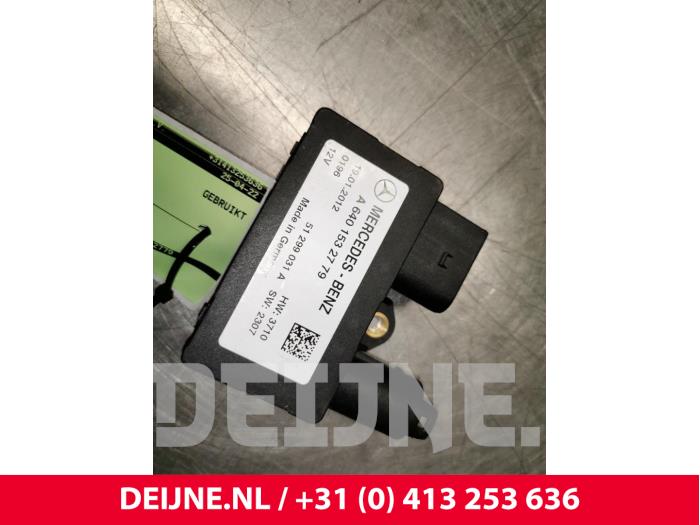 Mercedes B-Klasse Glow plug relay O143094