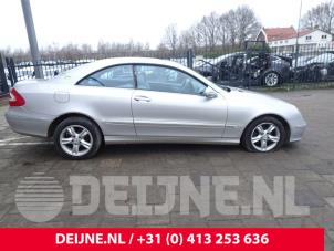 Gebruikte Deurruit 2Deurs rechts Mercedes CLK (W209) 1.8 200 K 16V Prijs € 50,00 Margeregeling aangeboden door van Deijne Onderdelen Uden B.V.