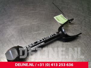 Tesla Model 3 Querlenker oben rechts hinten O143162 foto 2
