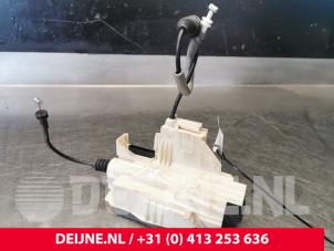 Volvo XC60 Rear door mechanism 4-door, right O143197 photo 2