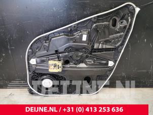 Volvo XC60 Ruitmechaniek 4Deurs rechts-achter O143198 foto 2